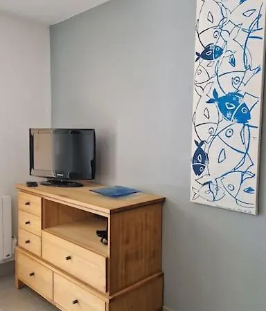 דירה Port T2 Avec Jardin 300m De La