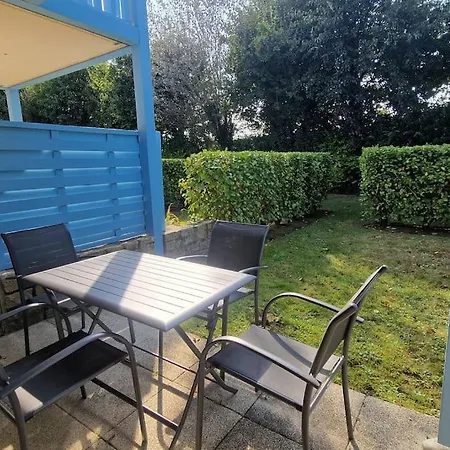 Port T2 Avec Jardin 300m De La *